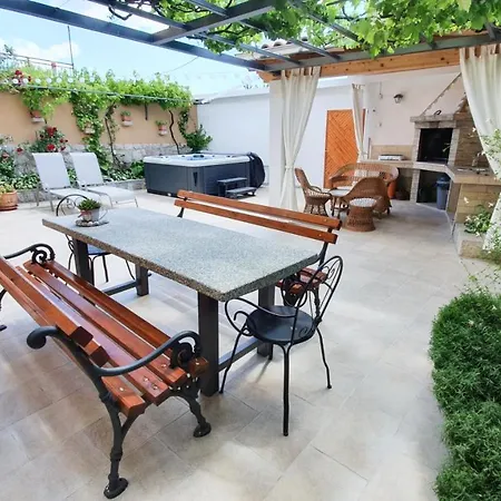 Barac Rural Holiday Home Grizane-Belgrad Exterior photo